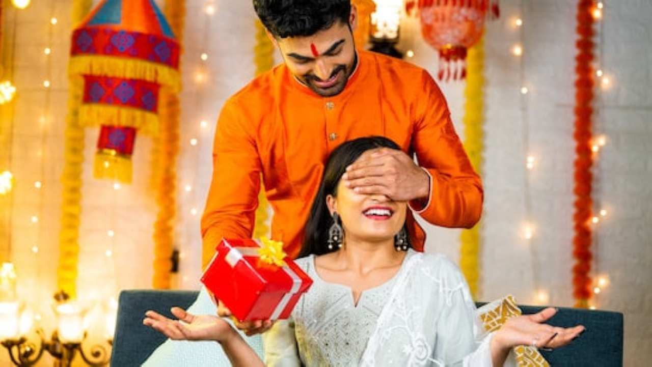 Gift Suggestions for Raksha Bandhan Gift Suggestions for Raksha Bandhan