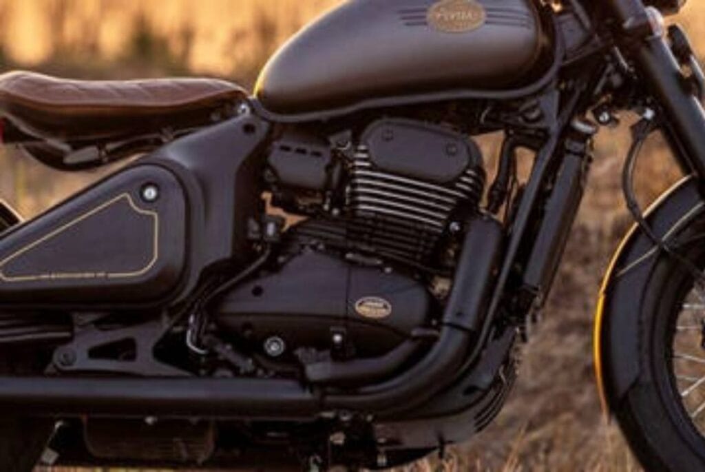 Jawa Perak 2025 फीचर्स, माइलेज और परफॉर्मेंस, कीमत जान हो जाएंगे दंग 4 Jawa perak engine