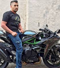 MS Dhoni की Legendary बाइक कलेक्शन, रांची फार्महाउस का असली सच्चाई 6 Kawasaki ninja h2 ms dhoni