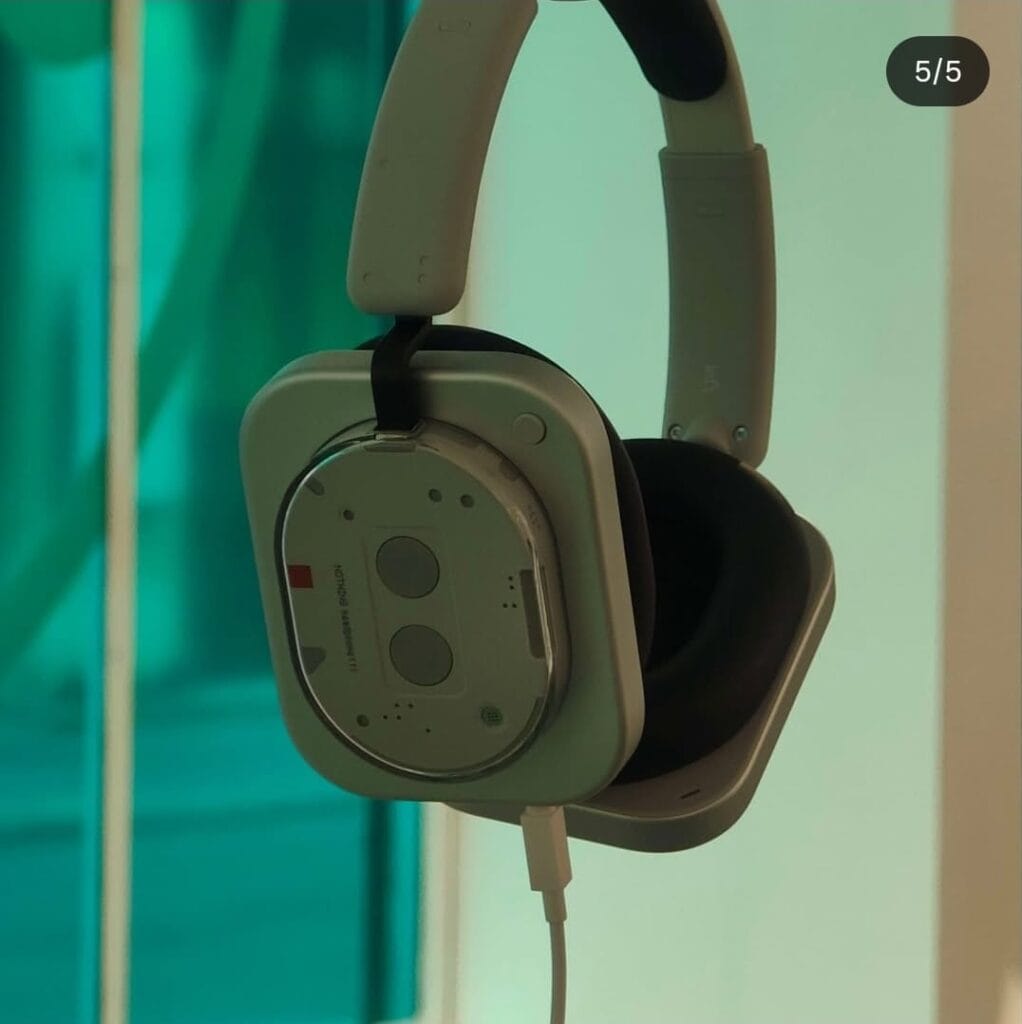 Nothing Headphone 1, लॉन्च से पहले लीक हुई तस्वीरें, जानिए फीचर्स और कीमत 4 Nothing Headphone 1 type c