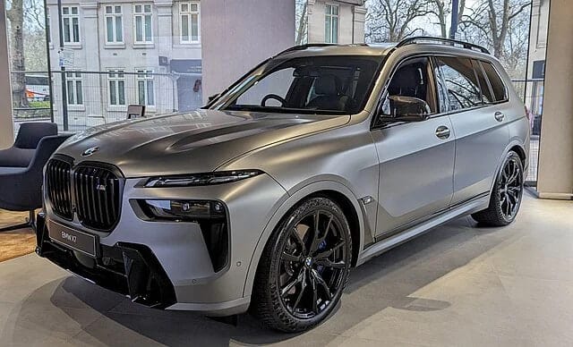 bmw-x7-2025-sporty-luxury-design bmw-x7-2025-sporty-luxury-design